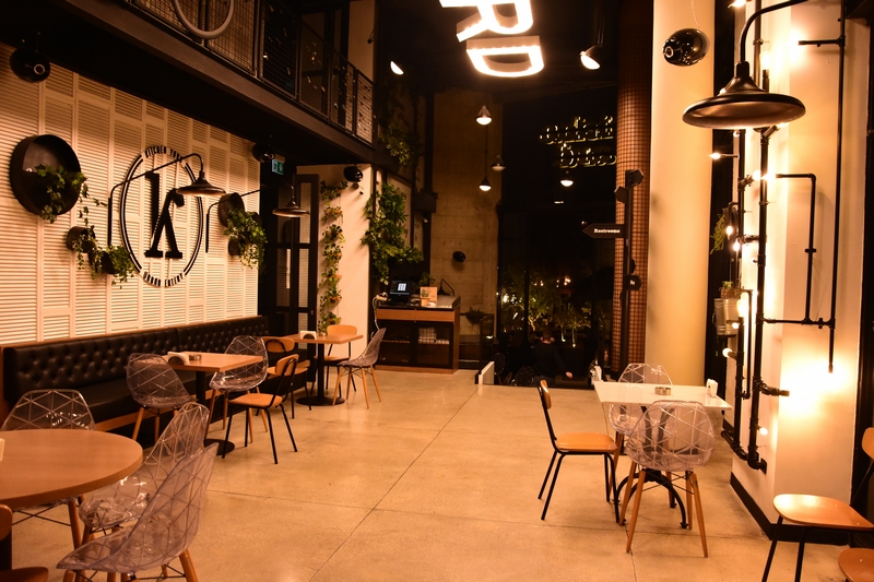Kitchen Yard on Saturday Night